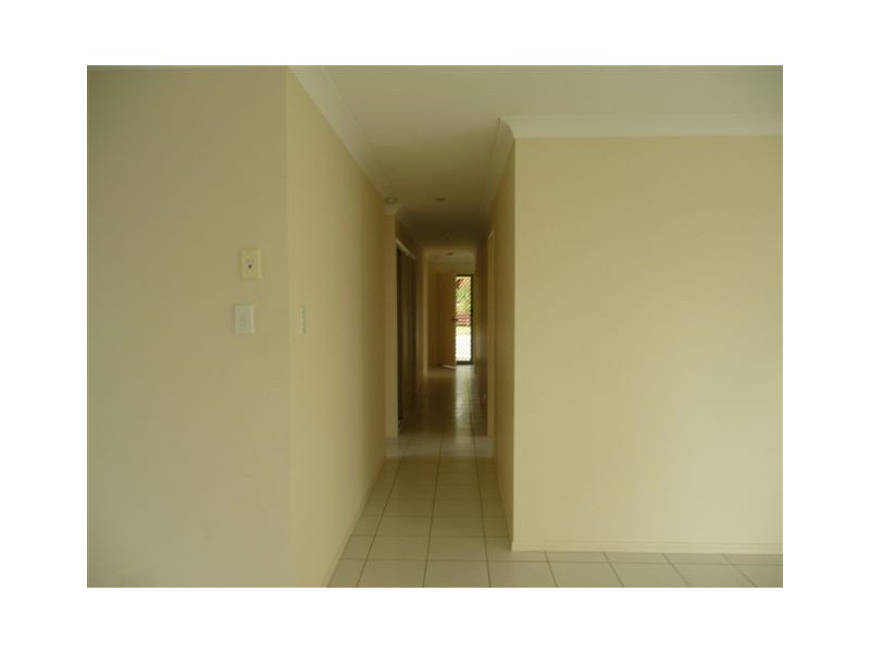 71 Woodlands Blvd, Waterford QLD 4133