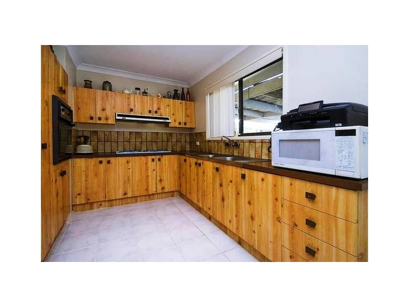 391 Chatswood Rd, Shailer Park QLD 4128