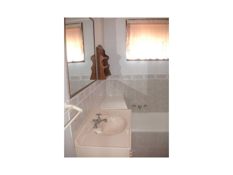1 Tuff Crt, Shailer Park QLD 4128