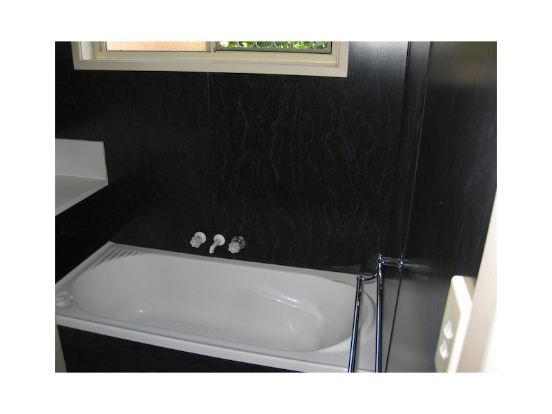 2 Tweedvale St, Beenleigh QLD 4207