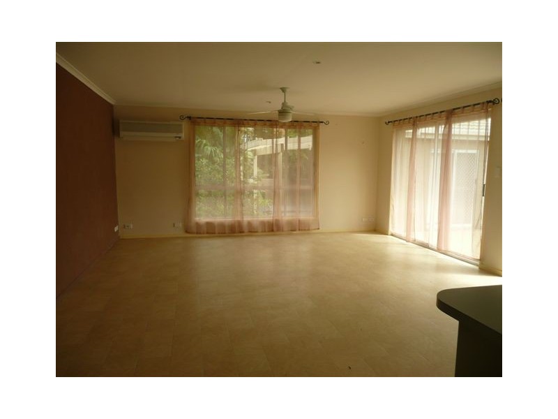 165 Castile Cres, Edens Landing QLD 4207