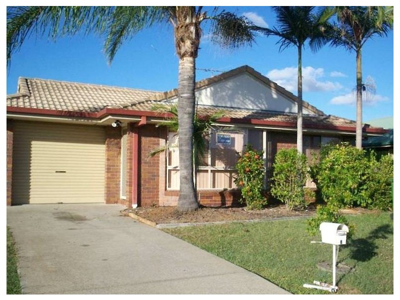 8 Rajang St, Tanah Merah QLD 4128