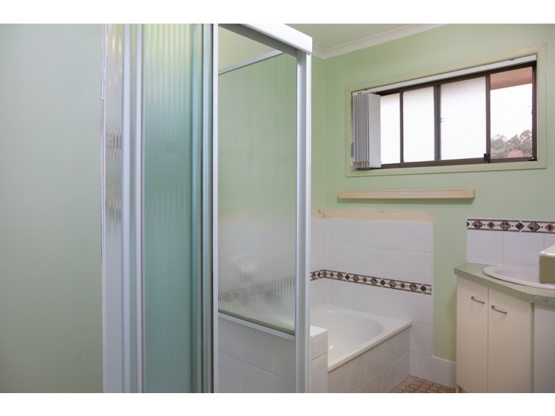 20 Grove Road, Holmview QLD 4207