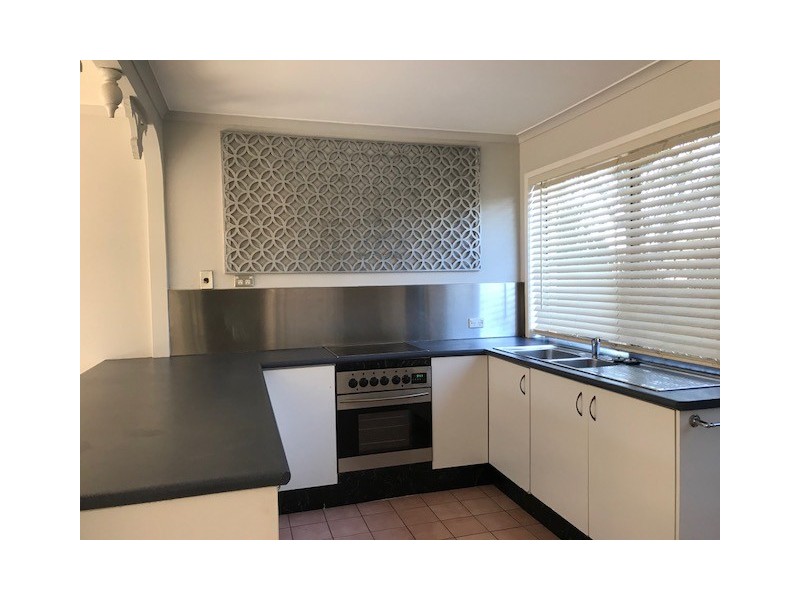 4/15 Pine Avenue, Beenleigh QLD 4207
