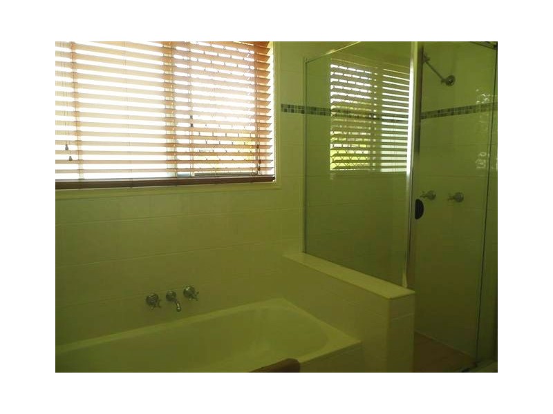 28 Kummara Rd, Edens Landing QLD 4207