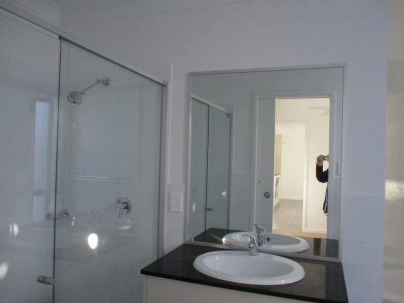 3b Molly Ct, Eagleby QLD 4207