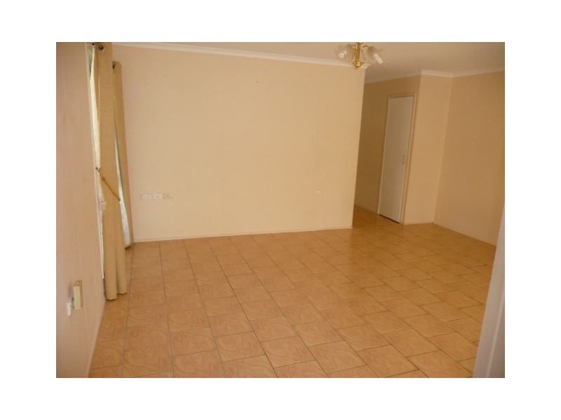 73  Sunscape Dr, Eagleby QLD 4207