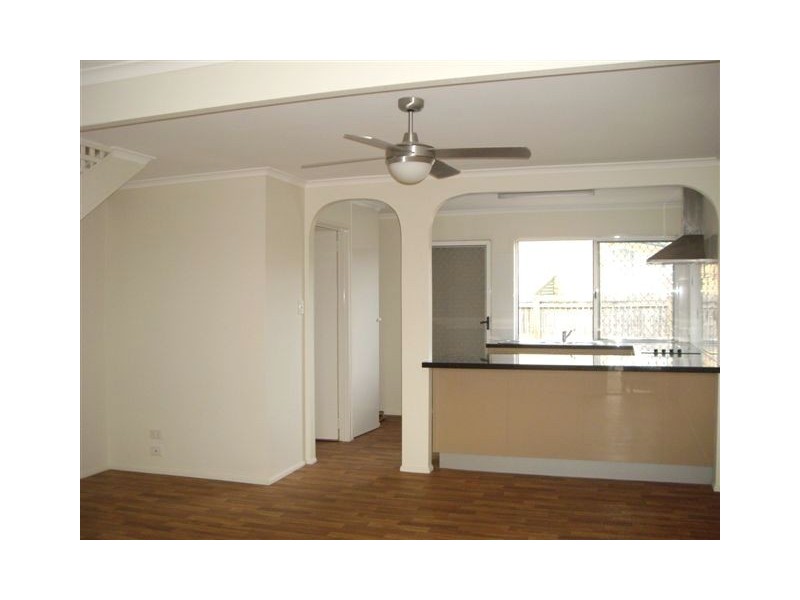 28/15 Pine Ave, Beenleigh QLD 4207