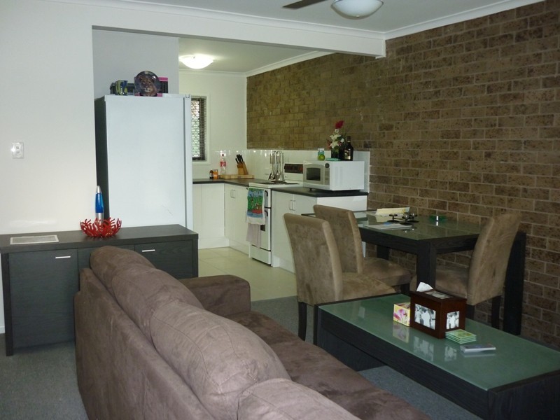 2/6 Conoble Crt, Eagleby QLD 4207