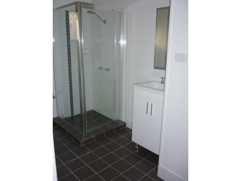 2/6 Conoble Crt, Eagleby QLD 4207