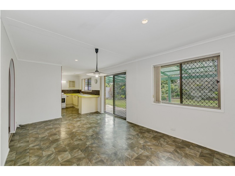 4 BOXTON COURT, Mount Warren Park QLD 4207