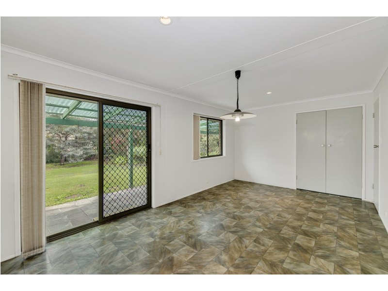 4 BOXTON COURT, Mount Warren Park QLD 4207