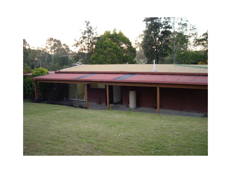 33 Dewar Dr, Loganholme QLD 4129