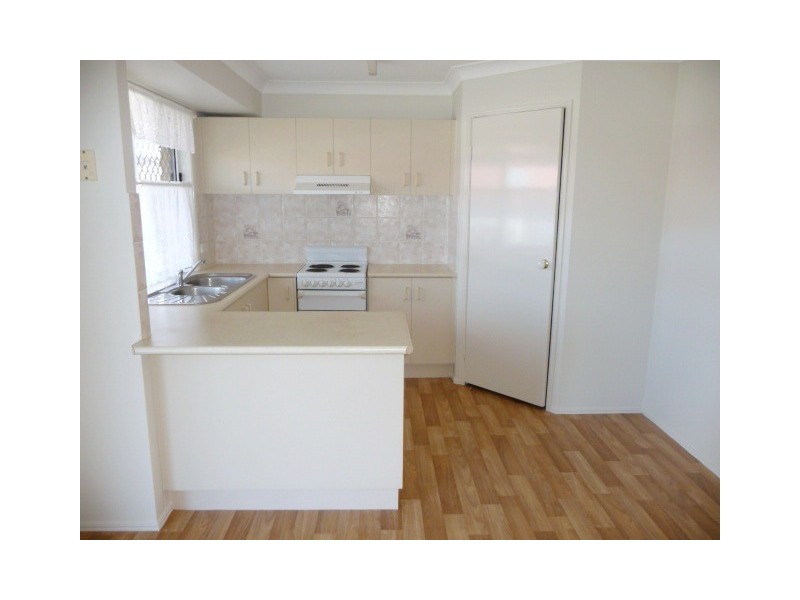 34 Holly Cres, Windaroo QLD 4207