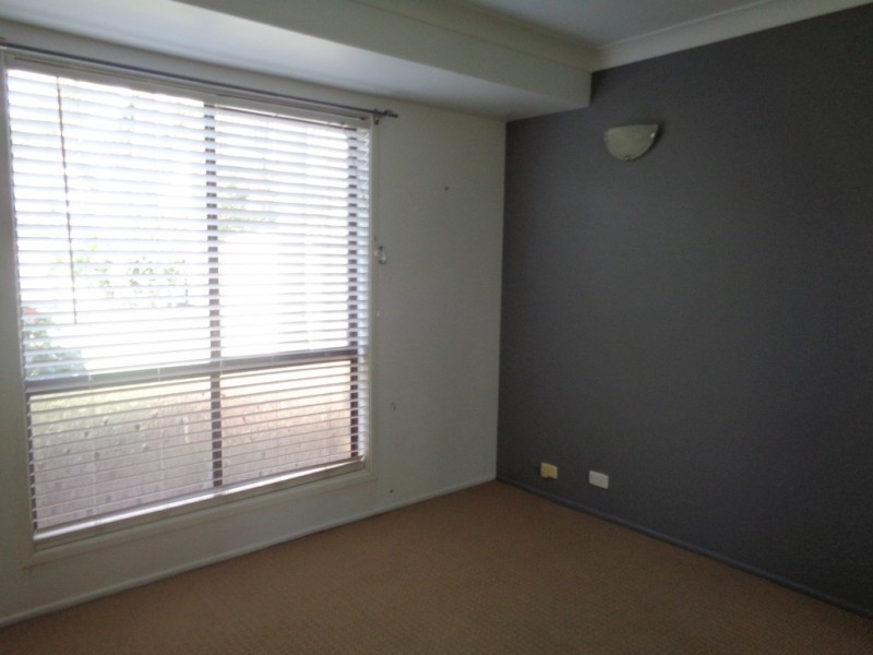 3 Ainslee Crt, Mount Warren Park QLD 4207