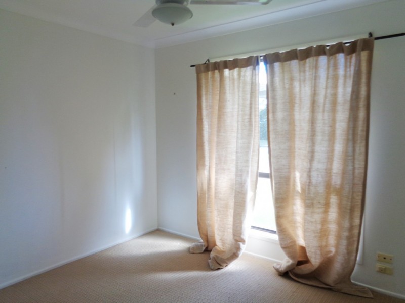 3 Ainslee Crt, Mount Warren Park QLD 4207