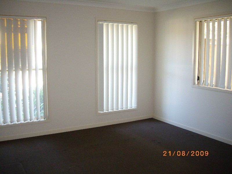 61 Woodlands Blvd, Waterford QLD 4133