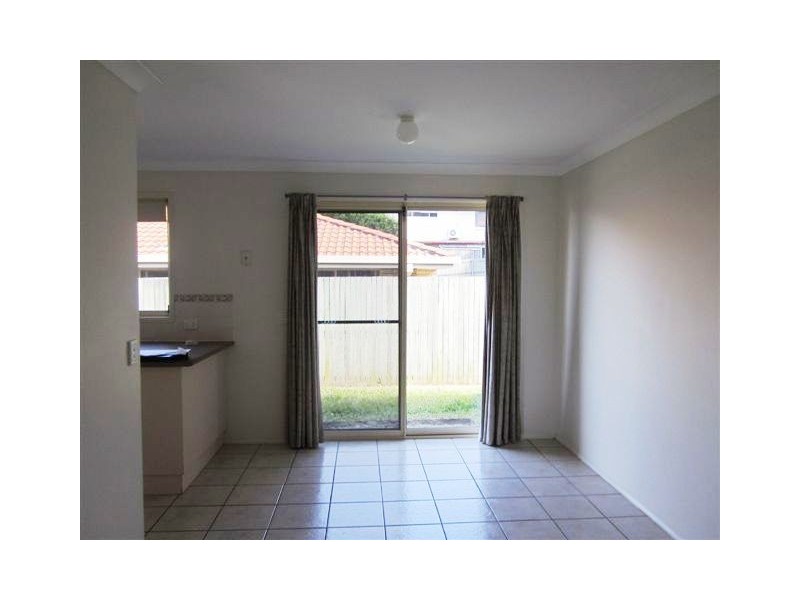 92 Pohon Dr, Tanah Merah QLD 4128