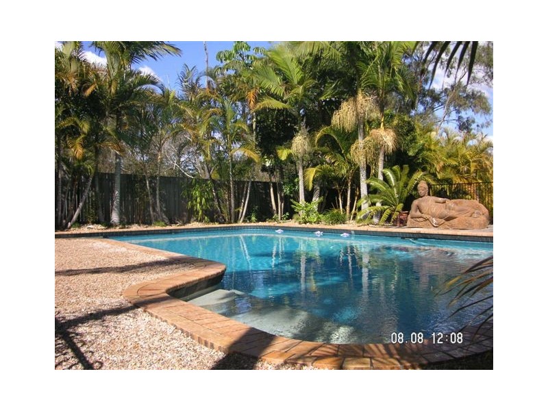 111 Bryants Rd, Loganholme QLD 4129