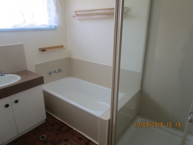 6 Magra Crt, Eagleby QLD 4207