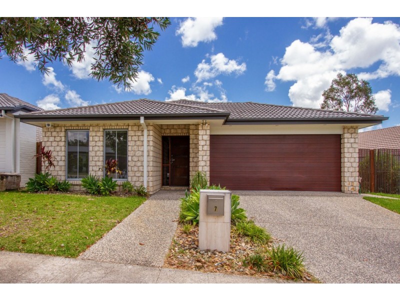 7 Ravensbourne Crt, Waterford QLD 4133