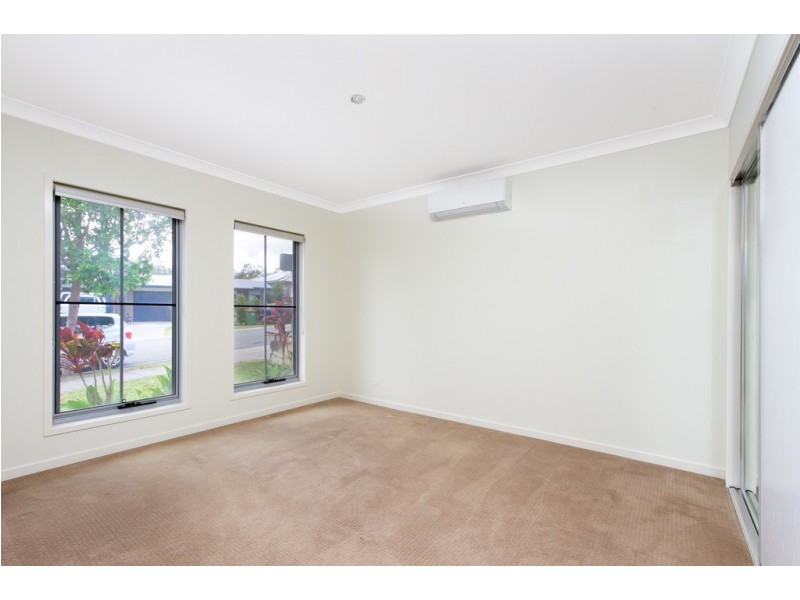 7 Ravensbourne Crt, Waterford QLD 4133