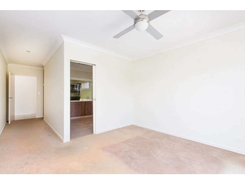 7 Ravensbourne Crt, Waterford QLD 4133