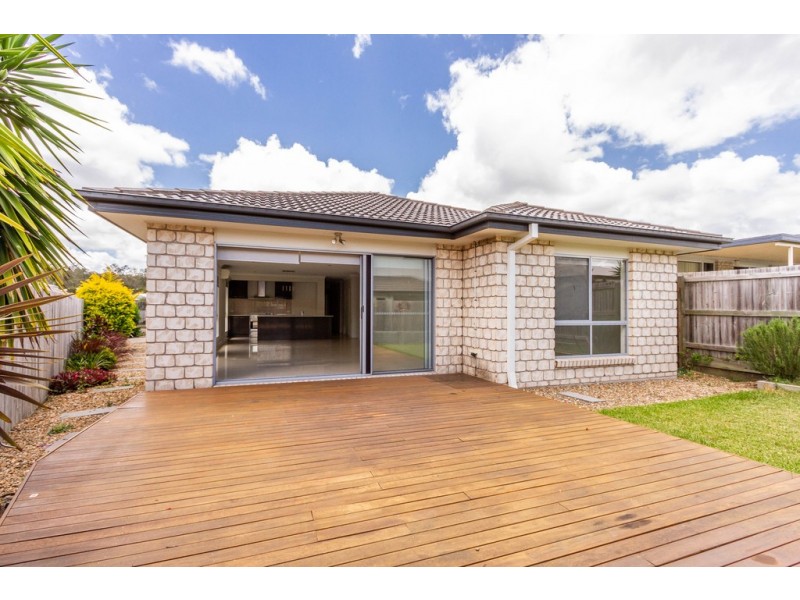 7 Ravensbourne Crt, Waterford QLD 4133