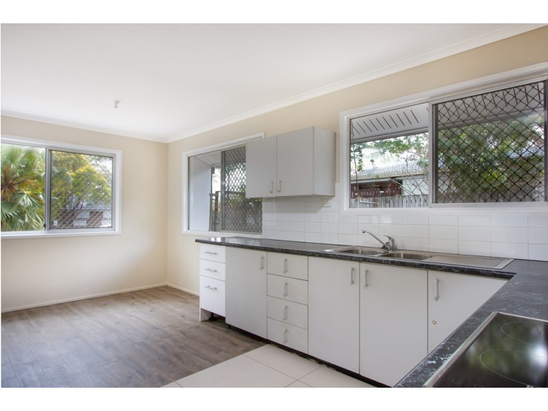 11 HUGHES STREET, Eagleby QLD 4207