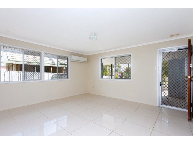 11 HUGHES STREET, Eagleby QLD 4207