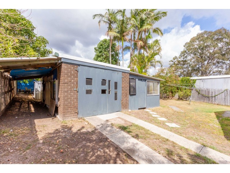 11 HUGHES STREET, Eagleby QLD 4207