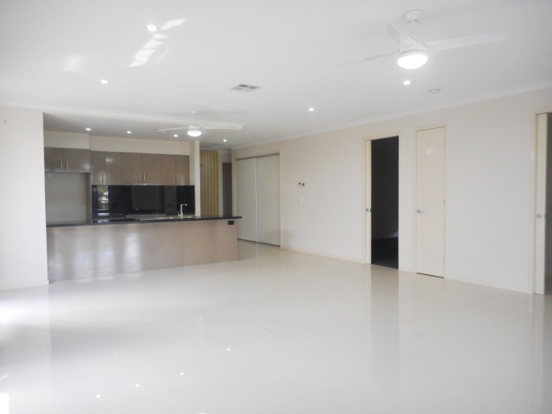 40 Barrington Ccrt, Waterford QLD 4133