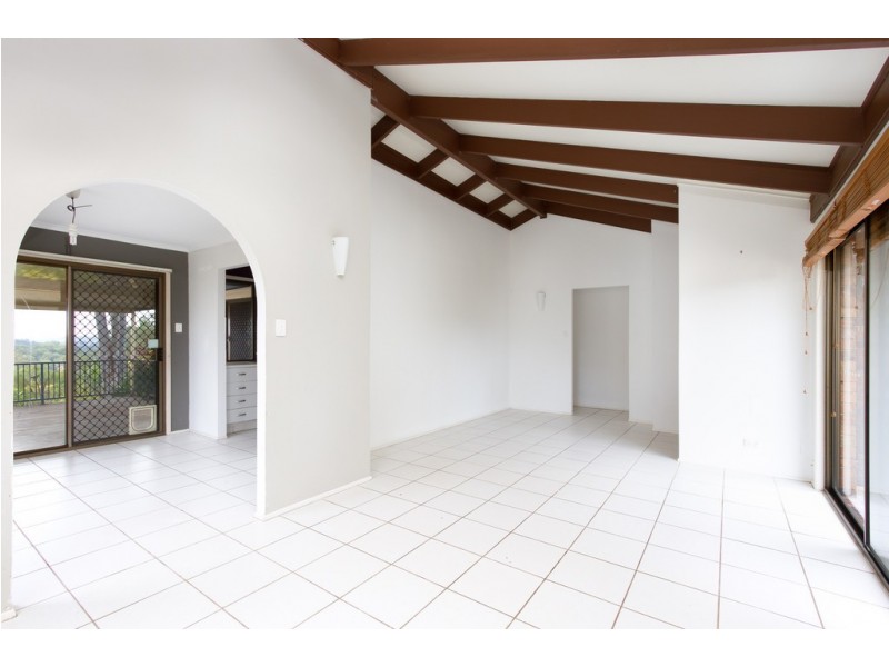 5 CARRIE CRESCENT, Beenleigh QLD 4207