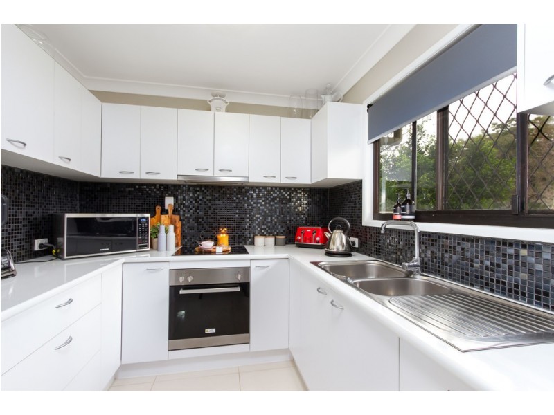 14 FAIRFAX AVENUE, Bethania QLD 4205