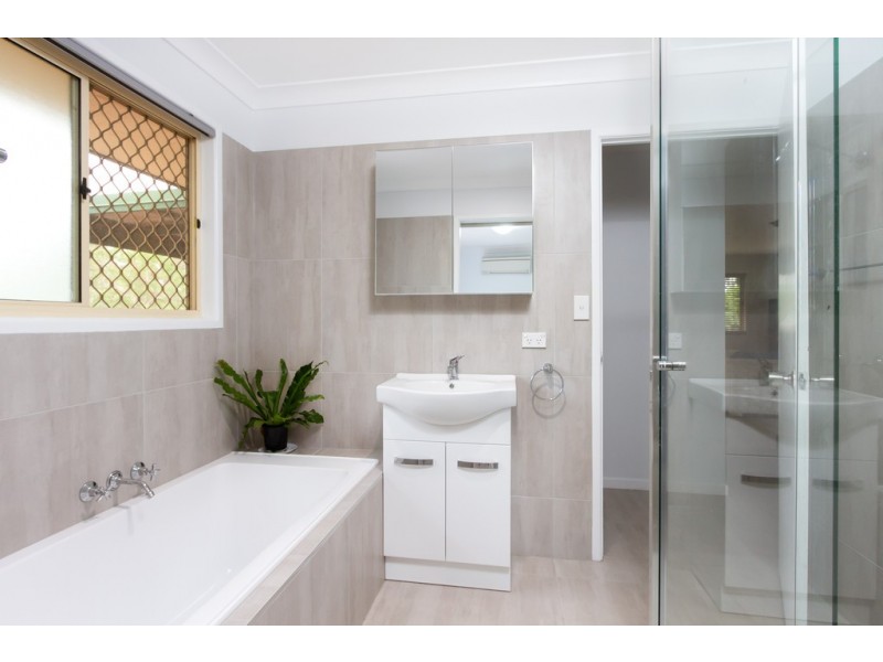 46 LOANE DRIVE, Edens Landing QLD 4207
