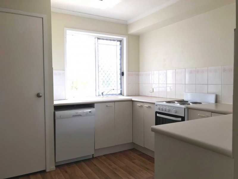 16 Eira Cres, Edens Landing QLD 4207