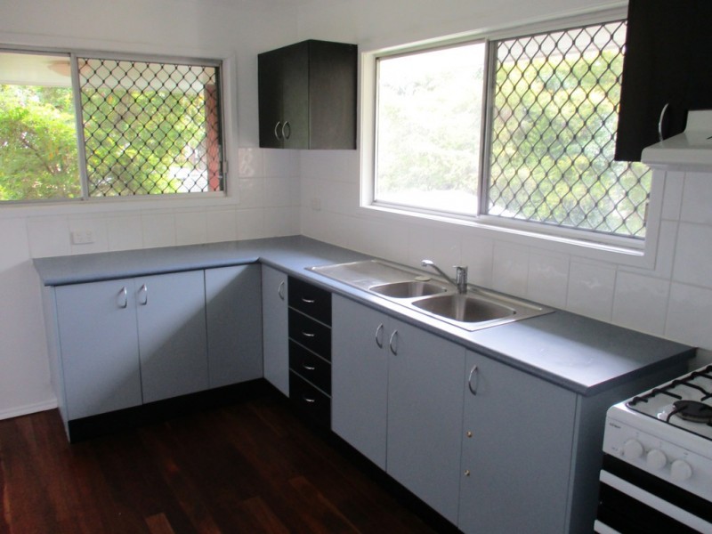 49 Crest St, Beenleigh QLD 4207