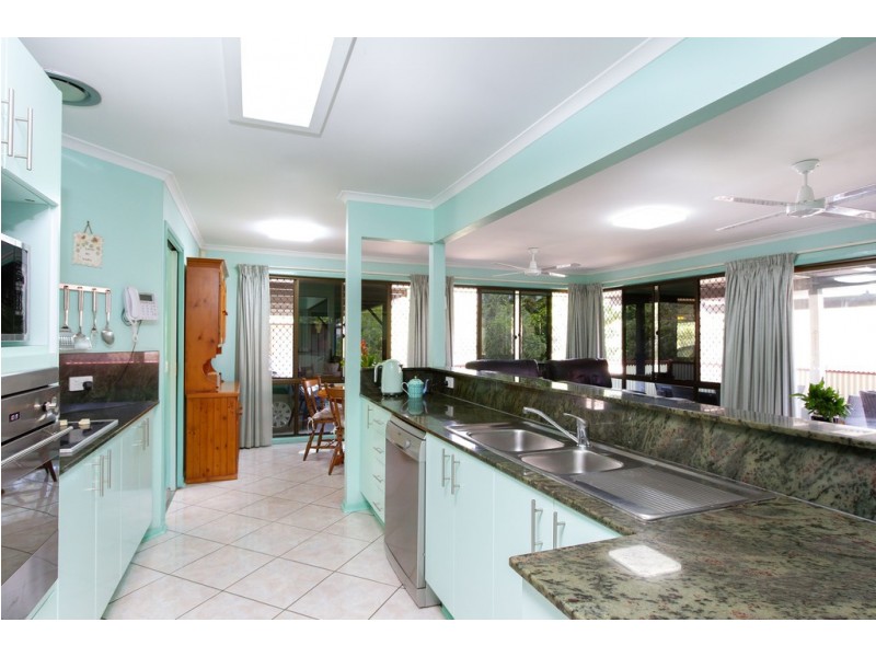 185 CASTILE CRESCENT, Edens Landing QLD 4207