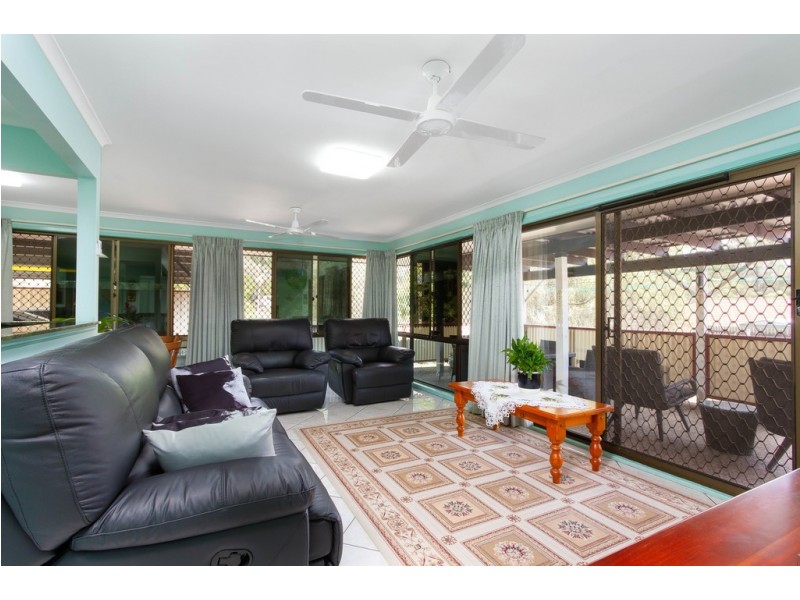 185 CASTILE CRESCENT, Edens Landing QLD 4207