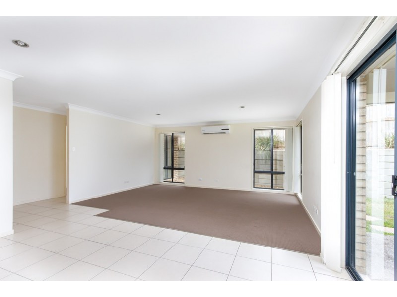 5 Louise Crt, Eagleby QLD 4207