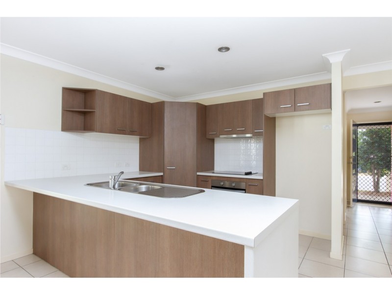 5 Louise Crt, Eagleby QLD 4207