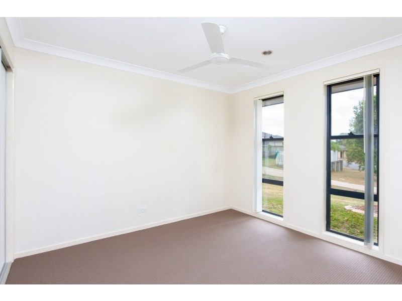 5 Louise Crt, Eagleby QLD 4207