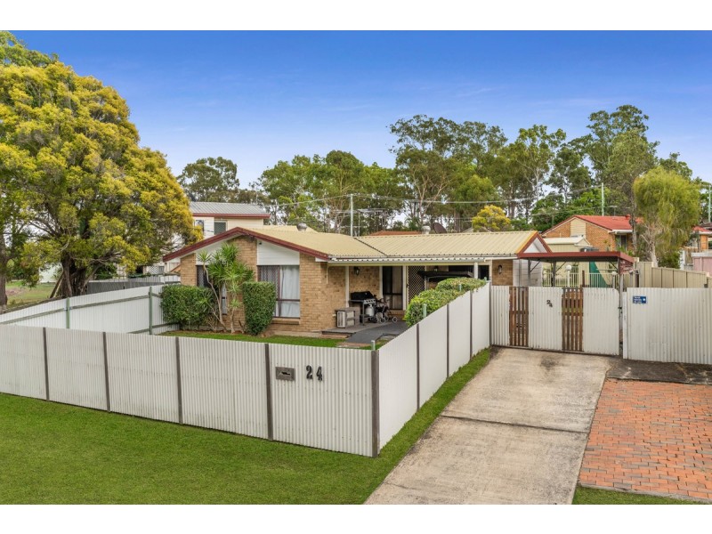 24 SUNSCAPE DRIVE, Eagleby QLD 4207