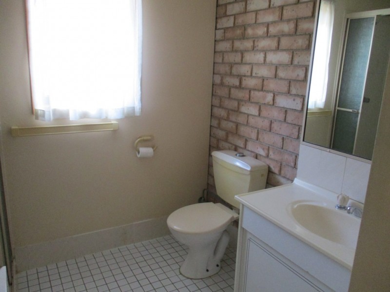 2/15 Woodbeck Street, Beenleigh QLD 4207