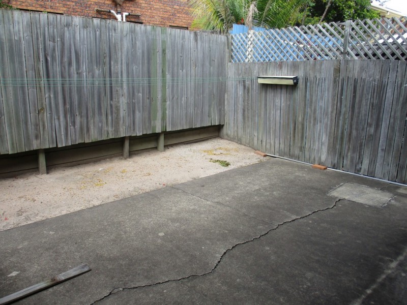 2/15 Woodbeck Street, Beenleigh QLD 4207