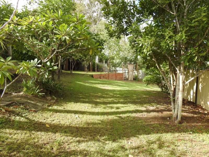 53 Ivanhoe Dr, Edens Landing QLD 4207