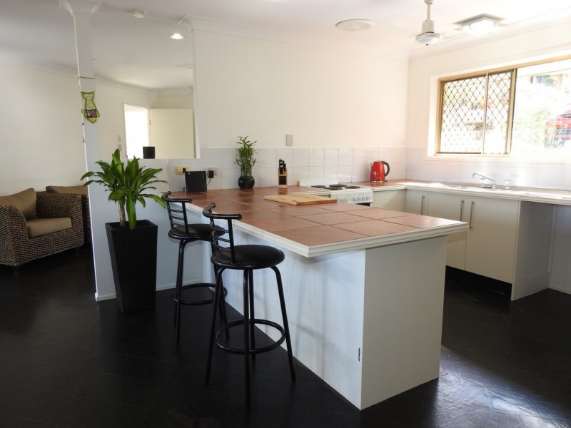 53 Ivanhoe Dr, Edens Landing QLD 4207