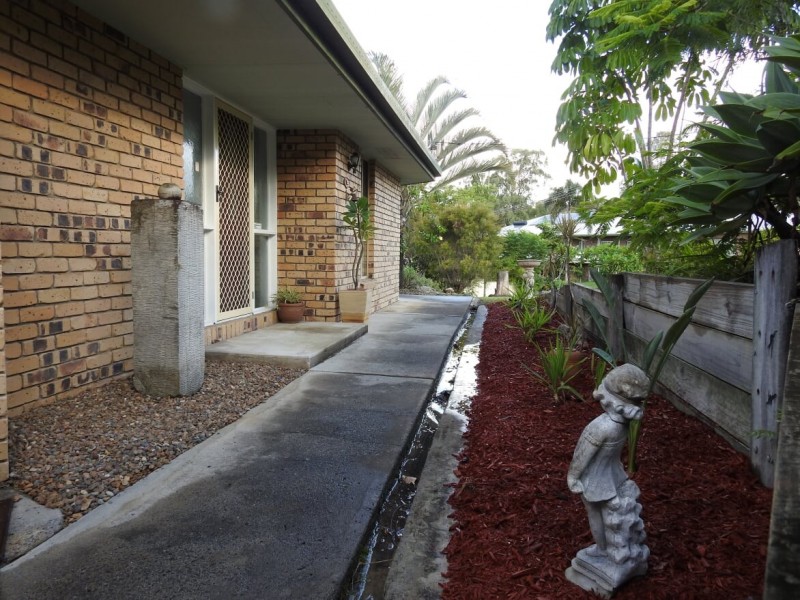53 Ivanhoe Dr, Edens Landing QLD 4207