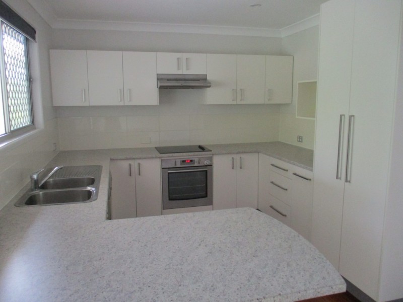 28 Lincoln Street, Beenleigh QLD 4207