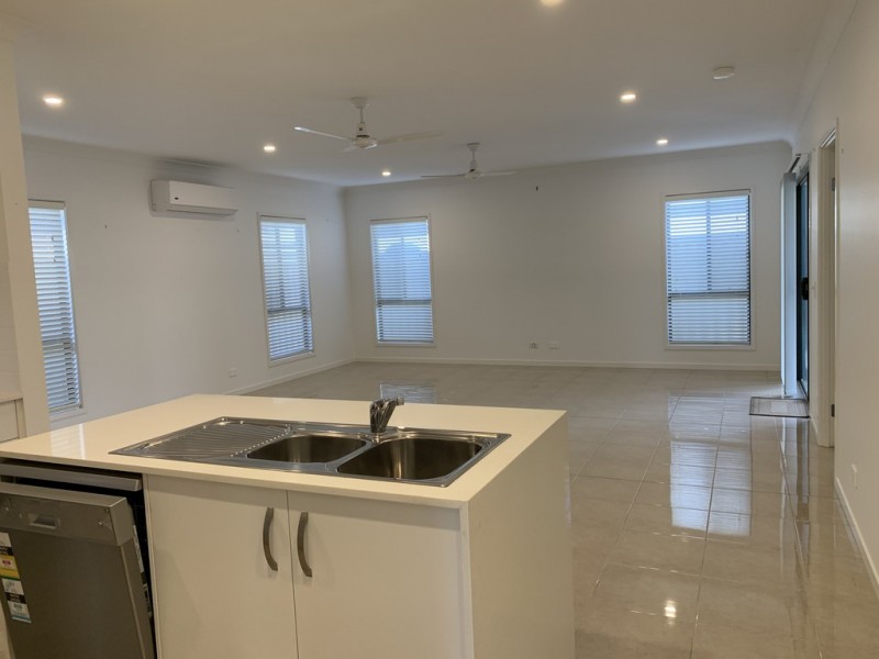 326/225 LOGAN STREET, Eagleby QLD 4207